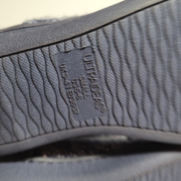 Size small 5/6. Bootie slippers with memory foam - Picture 6 of 11